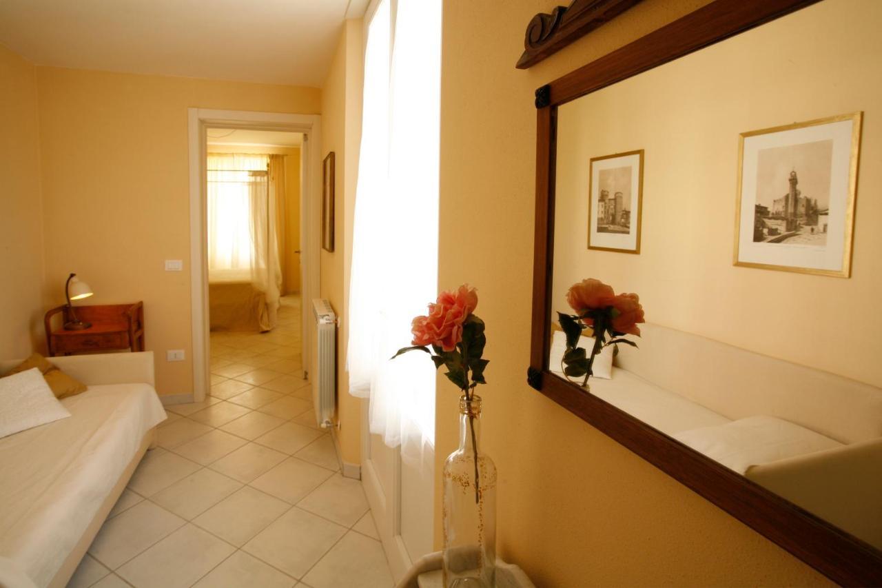 Villa Amelia Rooms Marina di Pietrasanta Eksteriør billede