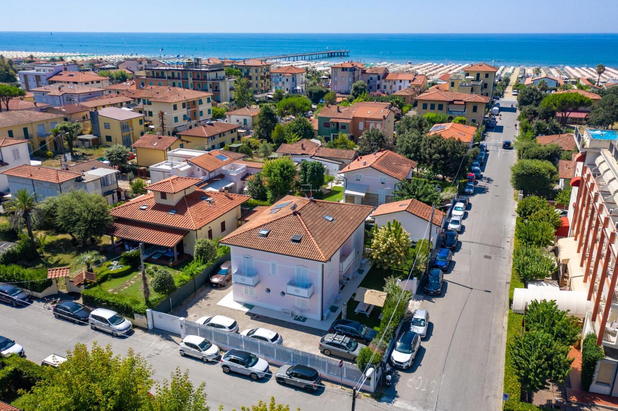 Villa Amelia Rooms Marina di Pietrasanta Eksteriør billede
